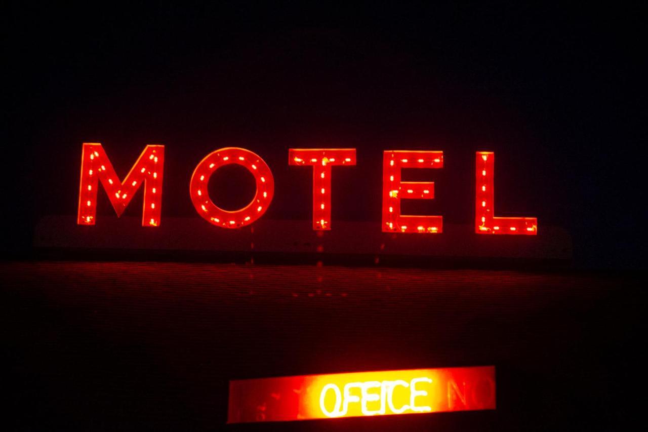 Artos Motel Harvey Экстерьер фото